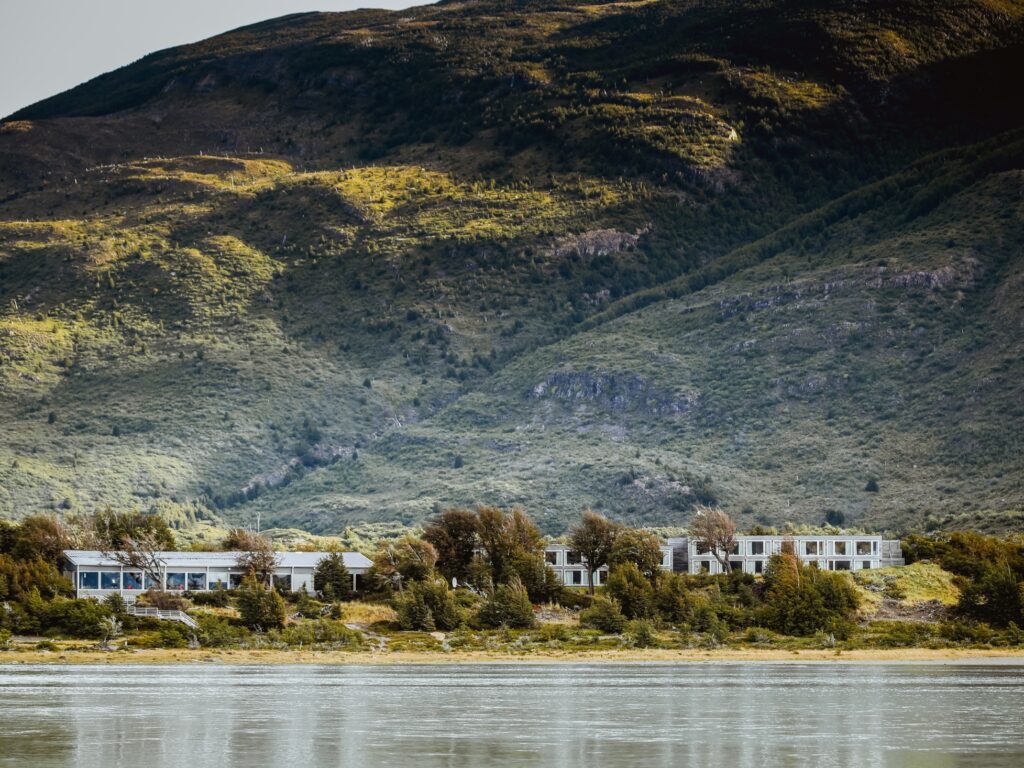 Hotel Lago Grey