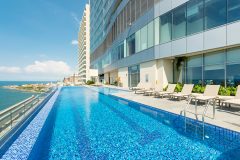 hyatt regency pool