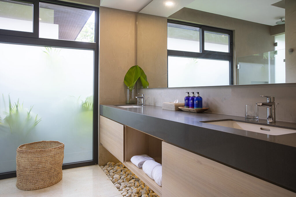 Costa Rica_Nicoya Peninsula_Nantipa bathroom