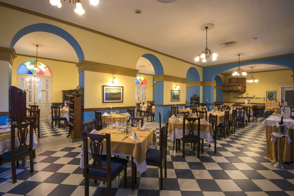 CUB_CienfuegosSantaClaraAndBayOfPigs_HotelLaUnion (2)