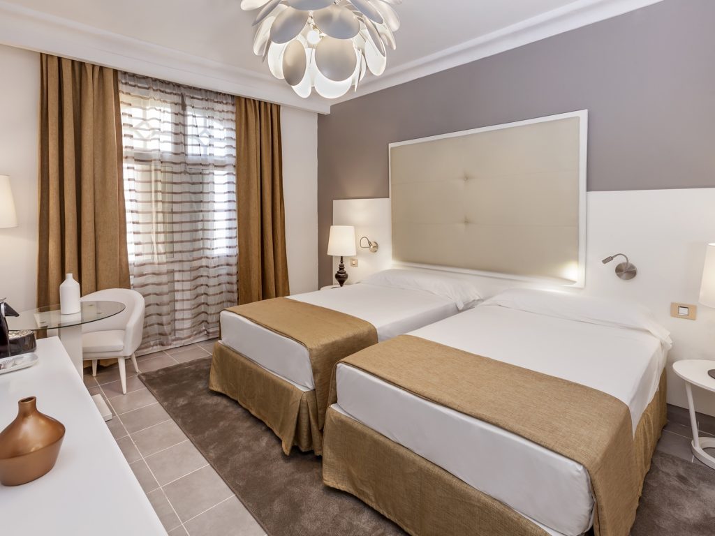 CUB_CienfuegosSantaClaraAndBayOfPigs_HotelMeliaSanCarlos (1)