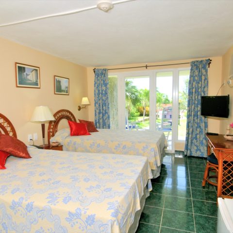 CUB_TrinidadAndEscambrayMountains_HotelLasCuevas (1)