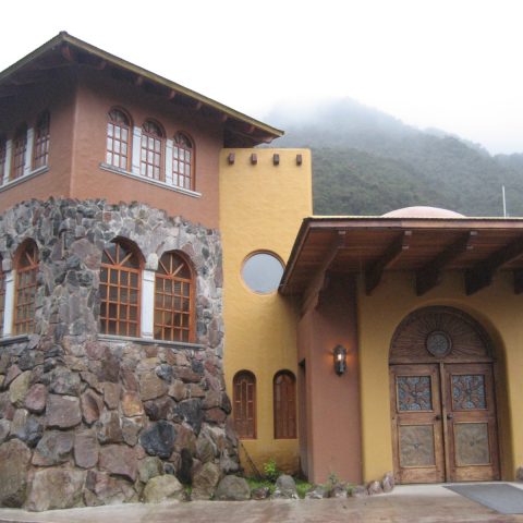 ECU_TermasDePapallacta_HotelOwned (1)