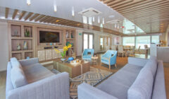 Guest lounge on the Endemic
