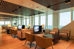 Explorer Lounge, Silver Origin