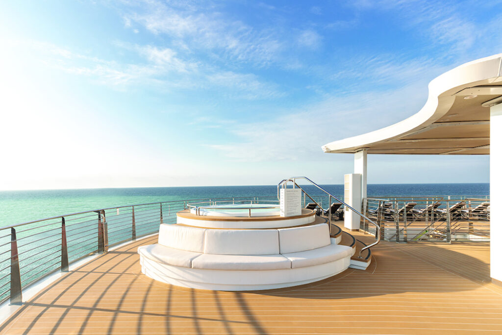Upper Deck Jacuzzi, Silver Origin.