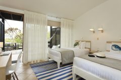 ECU_GalapagosIslands_FinchBay (1)