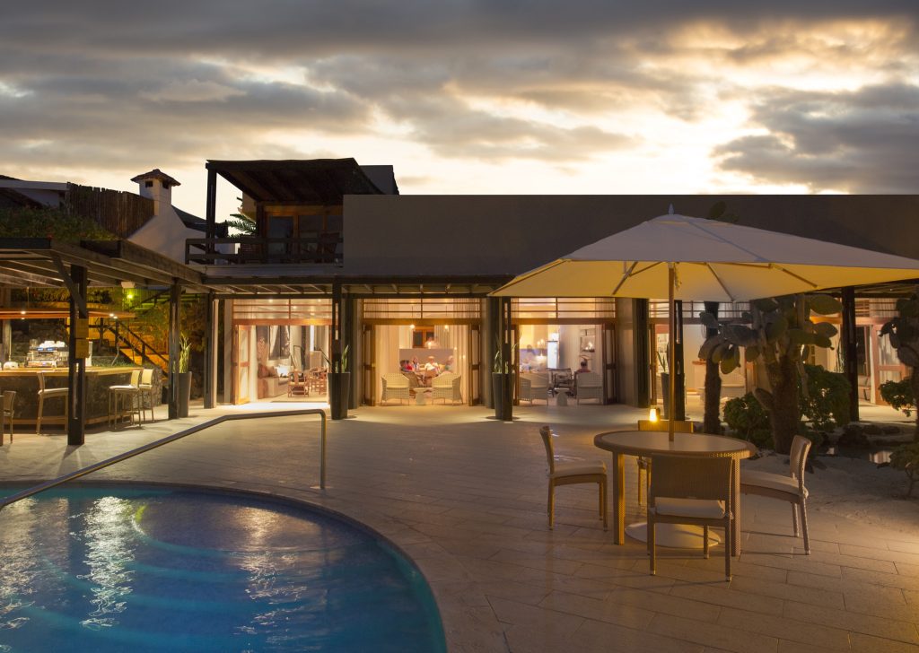 ECU_GalapagosIslands_FinchBay (2)