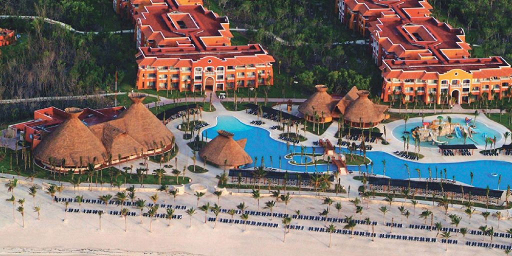 Barcelo Maya Colonial