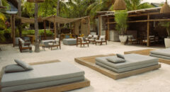 Beach lounge