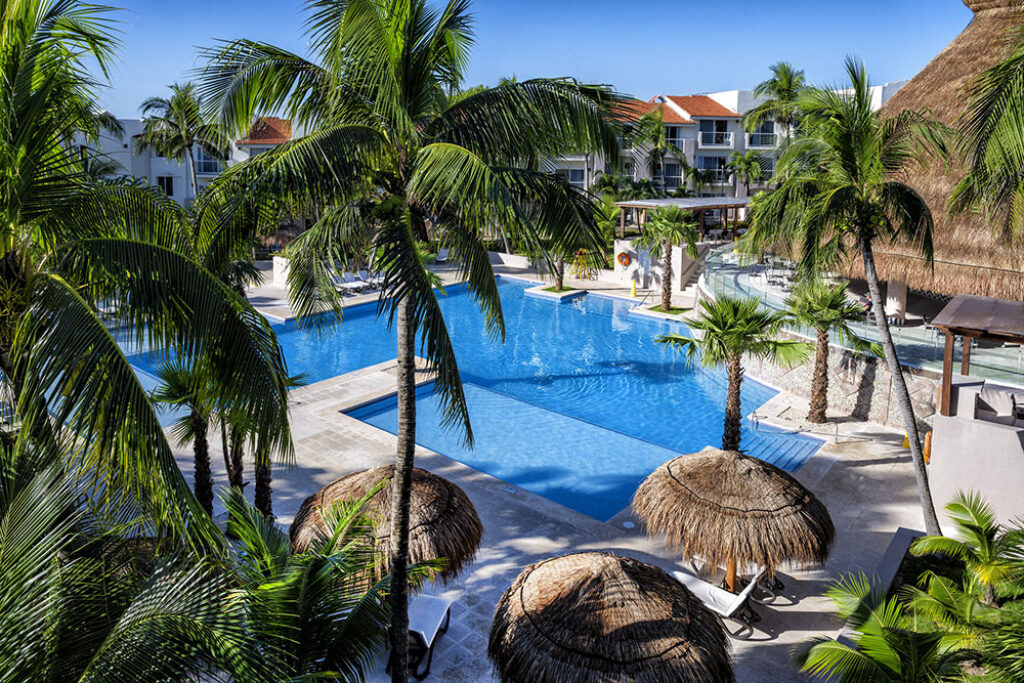 Mexico_Riviera Maya_Viva Wyndham Azteca pool