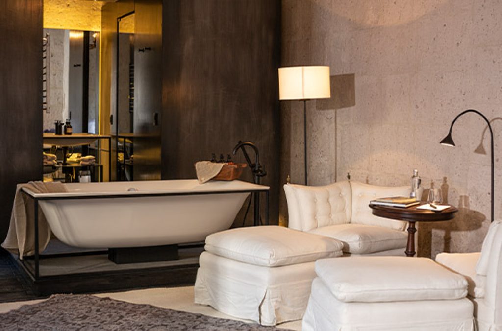 AREQUIPA HOTEL BATHROOM