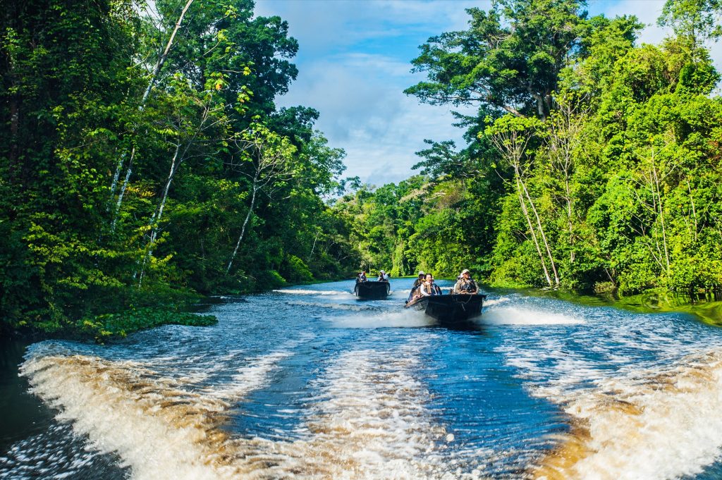 AQUA EXPEDITIONS ©