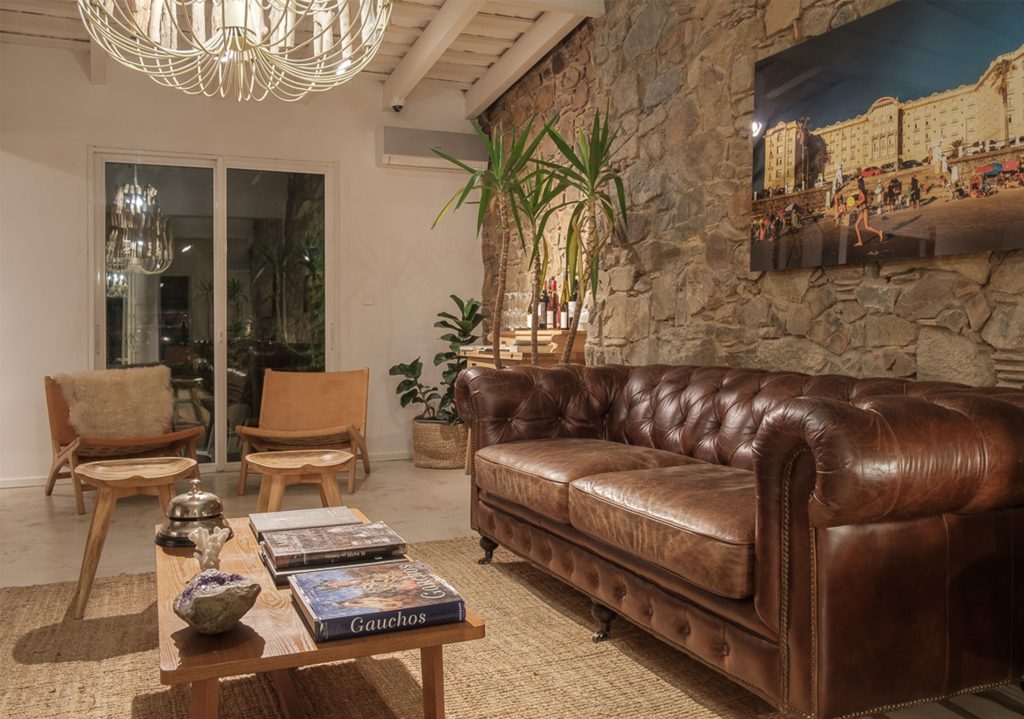 Charco Hotel 2