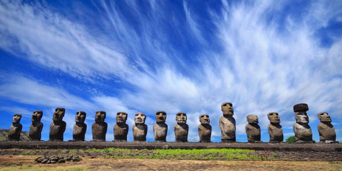 CHI_EasterIsland_shutterstock149061368_free