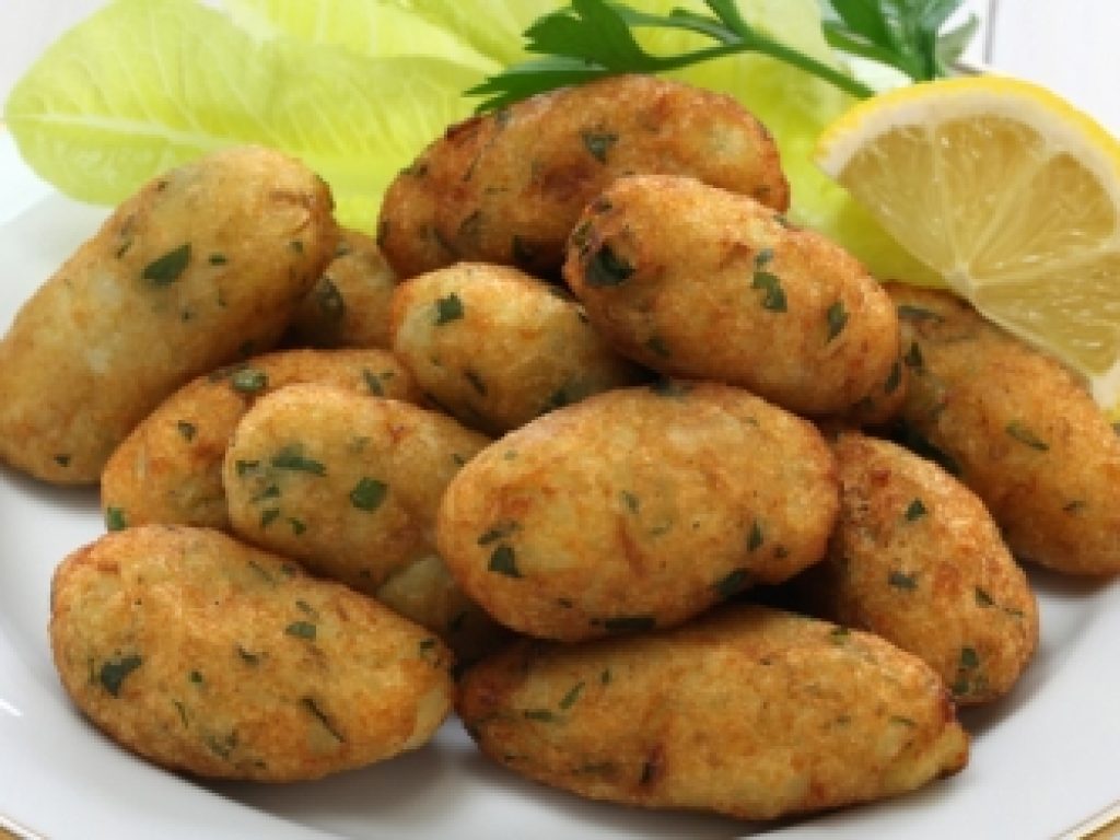 BRA_Bolinho DeBacalhau_Free_shutterstock_159456725