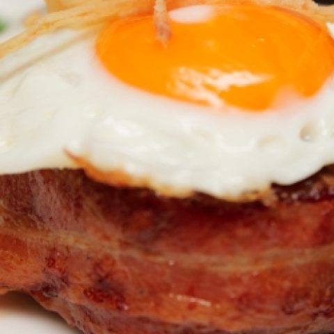 CHI_Bistec A Lo Pobre_Free_shutterstock_146133926
