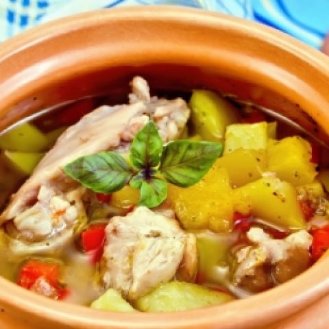COL_Linas Chicken Hot Pot_Free_shutterstock_139827544