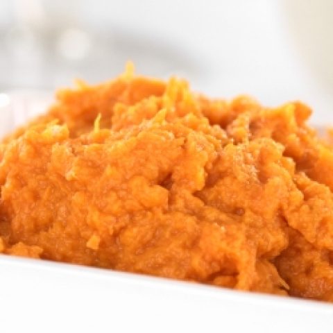 CUB_SweetPotatoPur?es_ChristmasDish__Free_shutterstock_114735784
