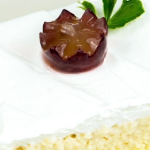 HON_Tres Leches Cake_Free_shutterstock_200018102