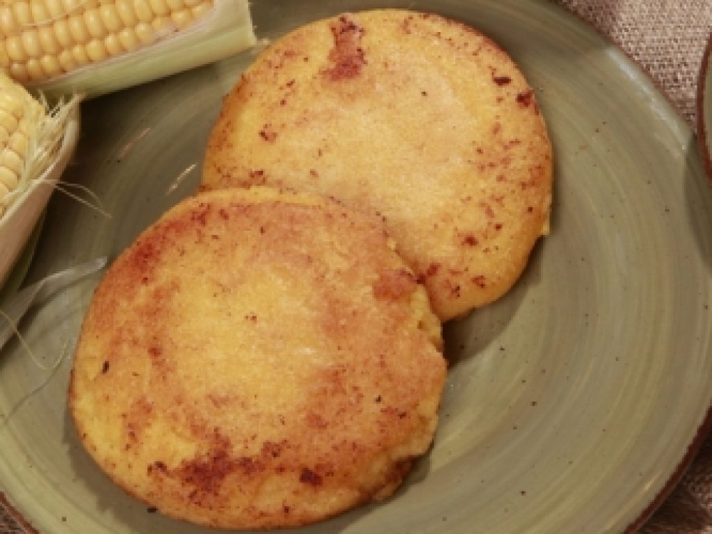Arepas_Tasty Corn Cakes_Free_shutterstock_42099901
