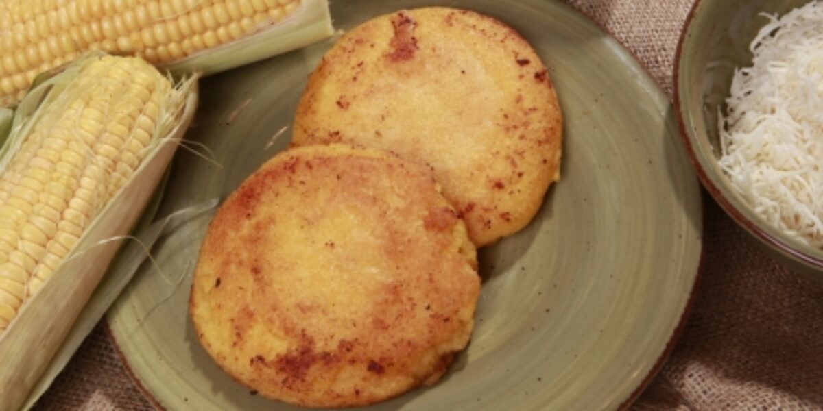 Arepas_Tasty Corn Cakes_Free_shutterstock_42099901