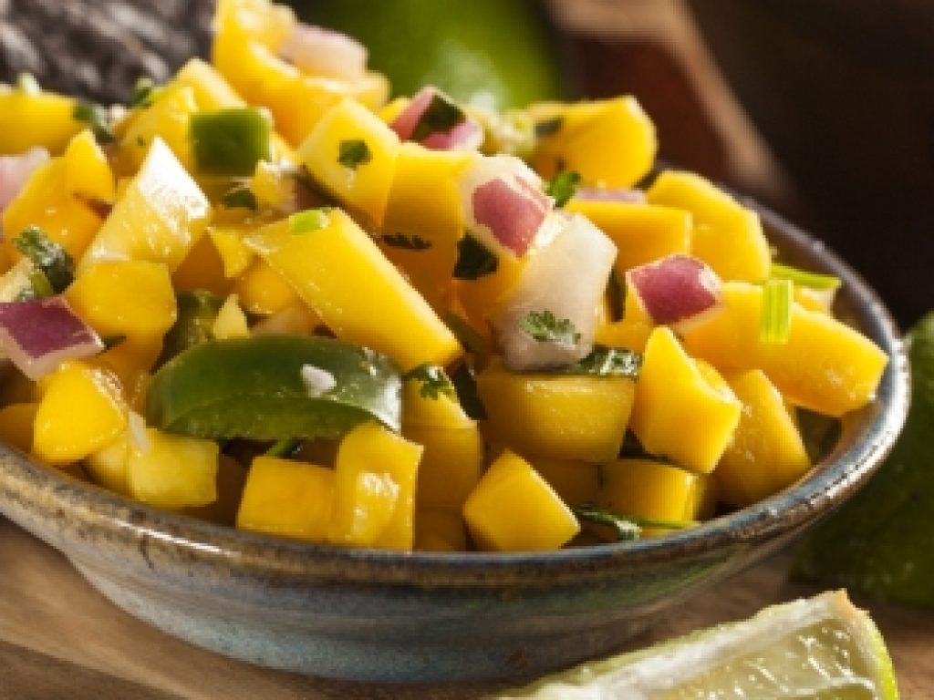 LATAM_ThreeWaysWithMango_Free_shutterstock_181466465