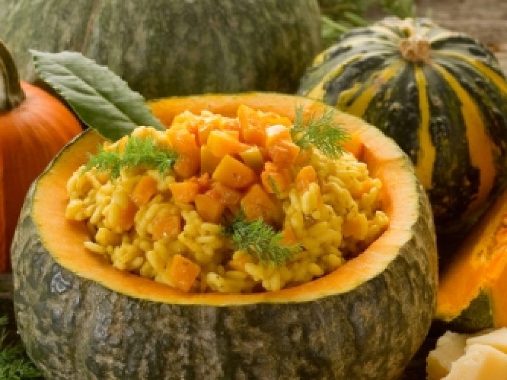 LATAM_ThreeWaysWithPumpkin_Free_shutterstock_64471144