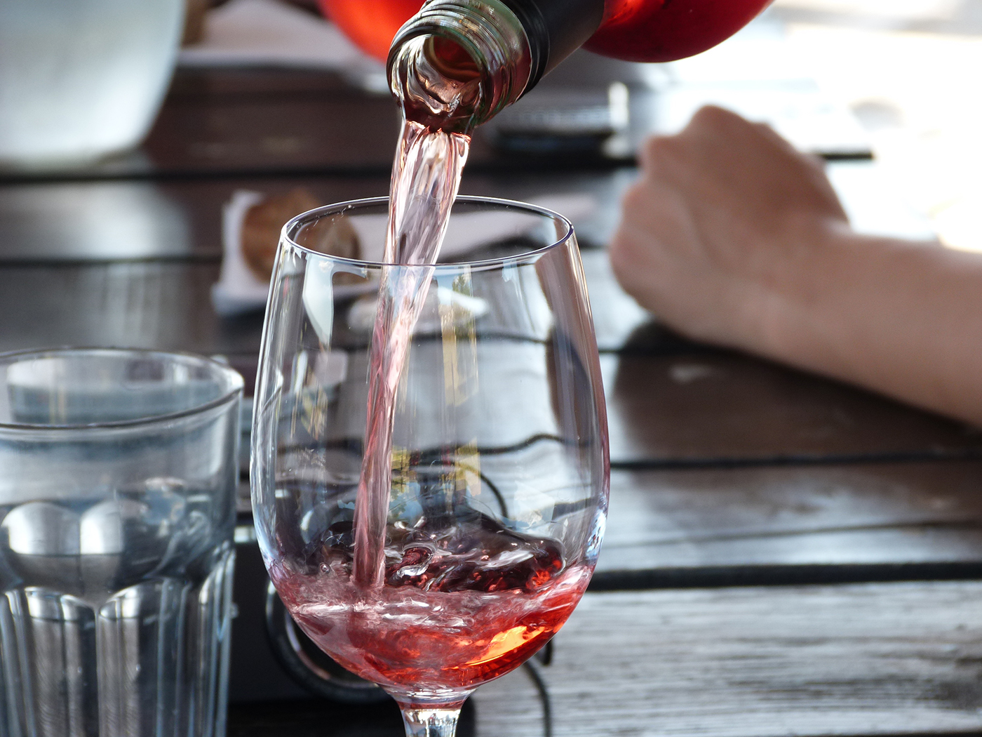 URU_Wine_DN_free