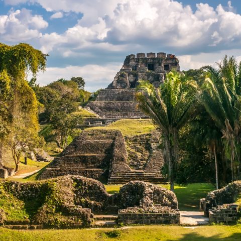 BEL_Xunantunich_shutterstock164718575_free