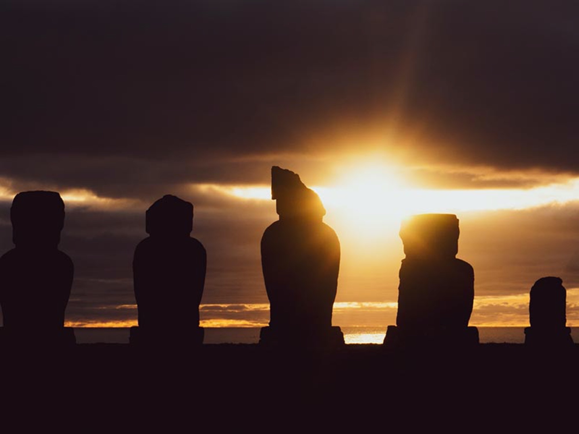 CHI-easter-island-sunset-ltb-free