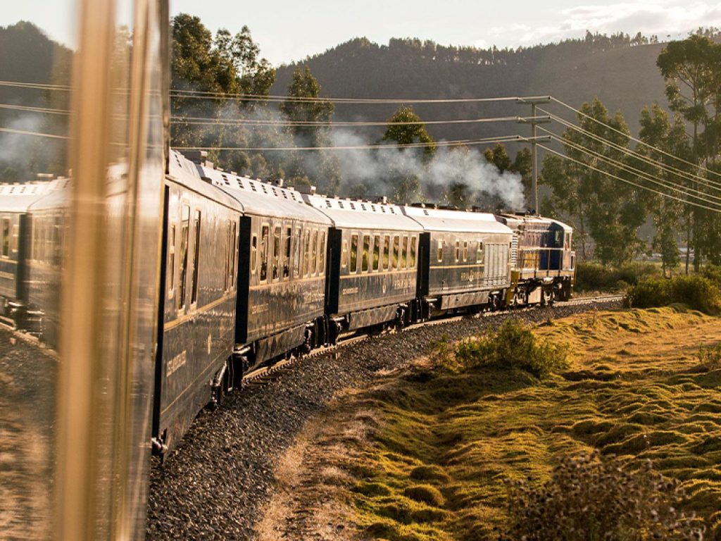 TRAIN IN PERU
