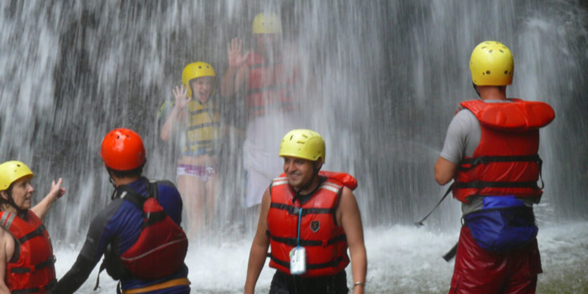 PAP_Top 5 Waterfalls_Rafiki Safari Lodge under waterfalls_Free