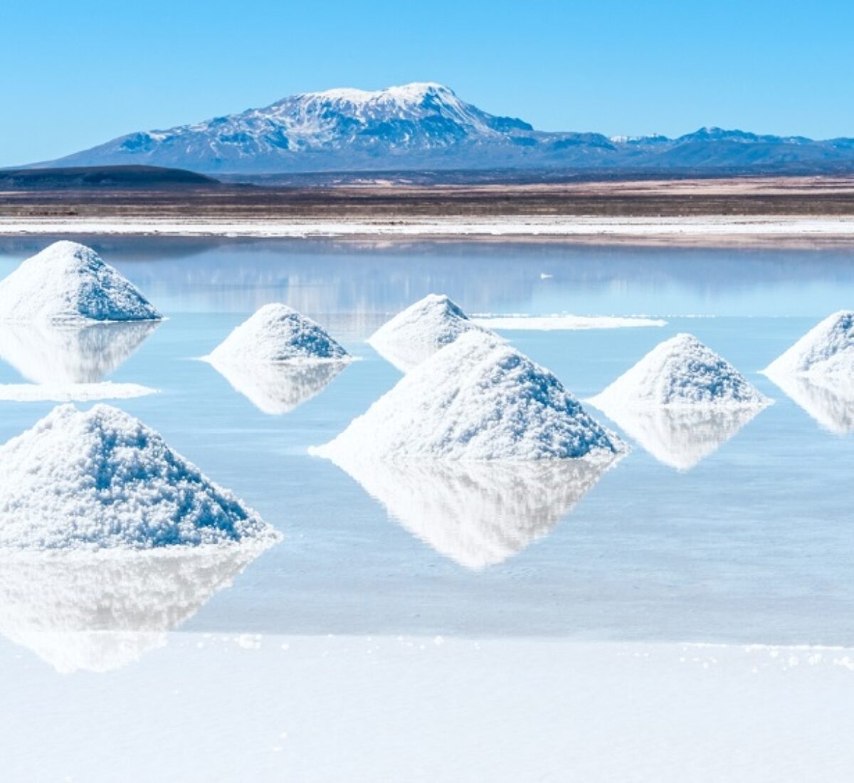 Bolivia_SouthernBolivianaltiplano_UyuniArea_Uyunisaltflats_ShutterStock-8