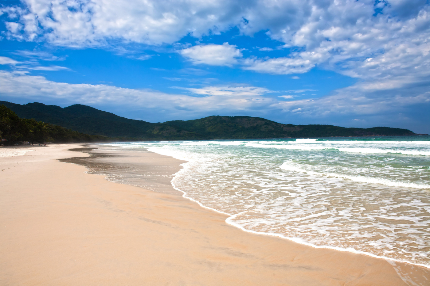 Lopes Mendes beach on Iila Grande