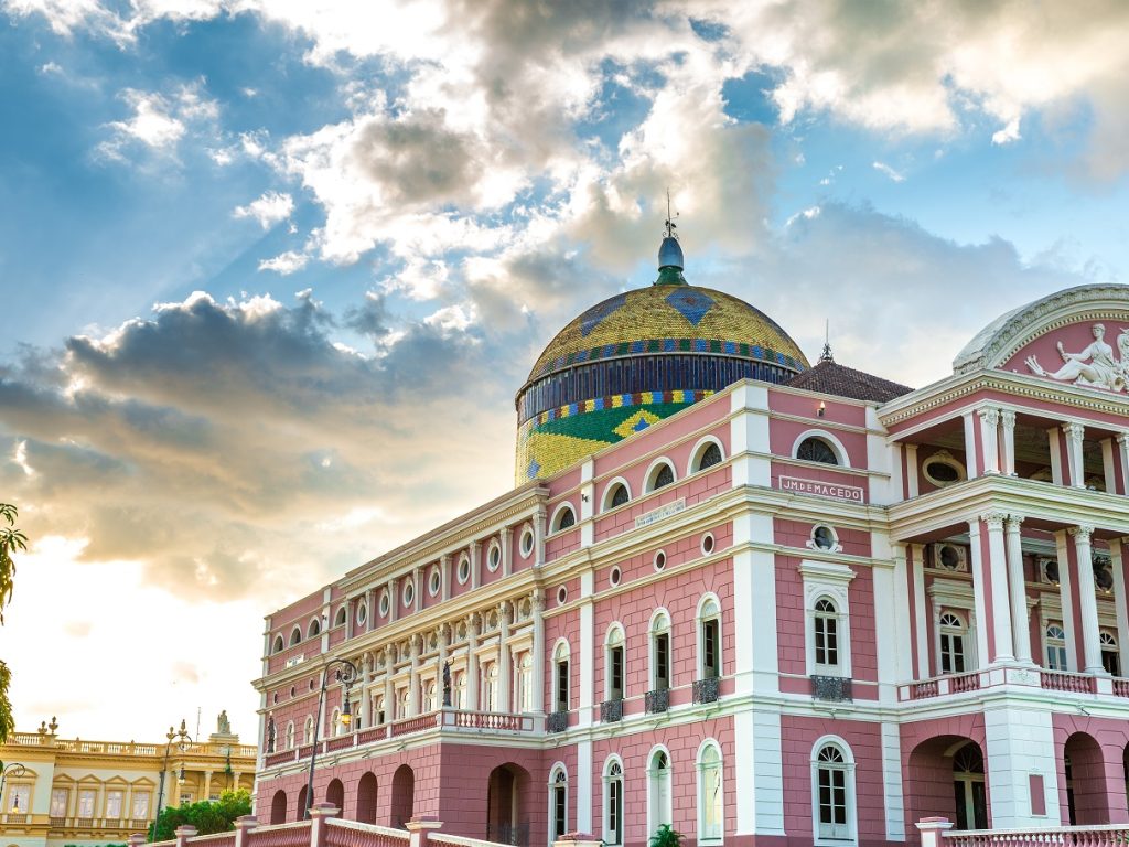 BRA_Manaus_Opera_shutterstock_315330563