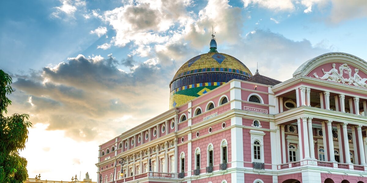 BRA_Manaus_Opera_shutterstock_315330563