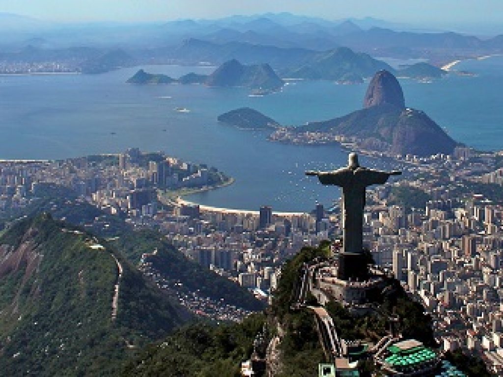 bra_riodejaneiro_shutterstock_80518840_freewithcredit_crop