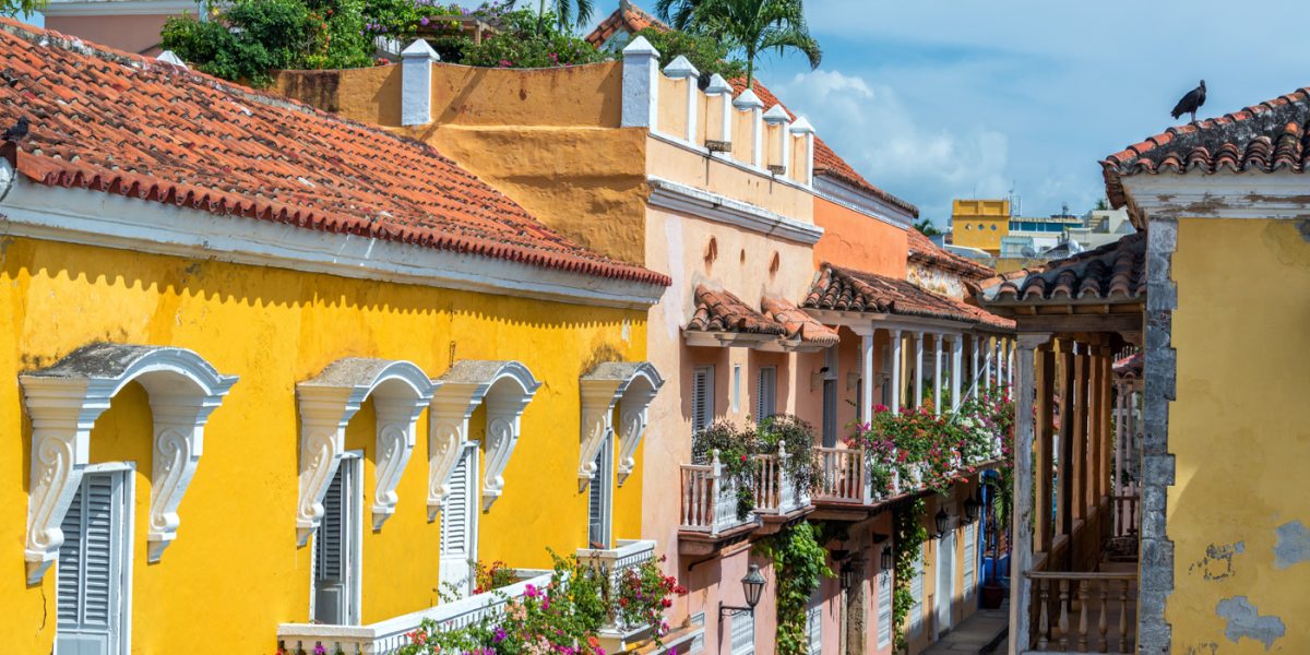 COL_Cartagena_shutterstock188799671_freewithcredit