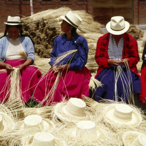 CUEcuencaweavers5freemetro