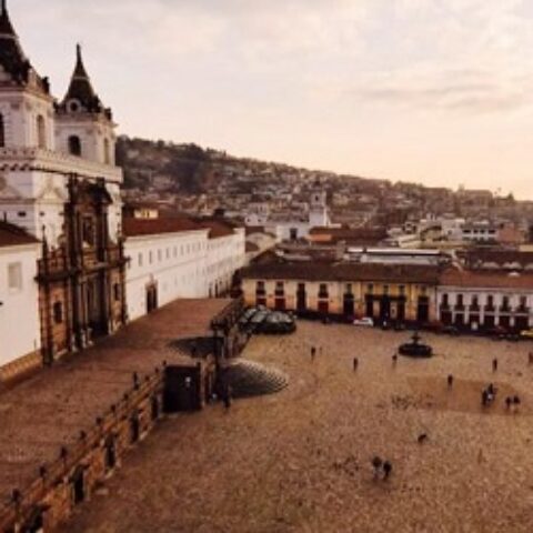 ECU_Quito_TP_freewithcredit