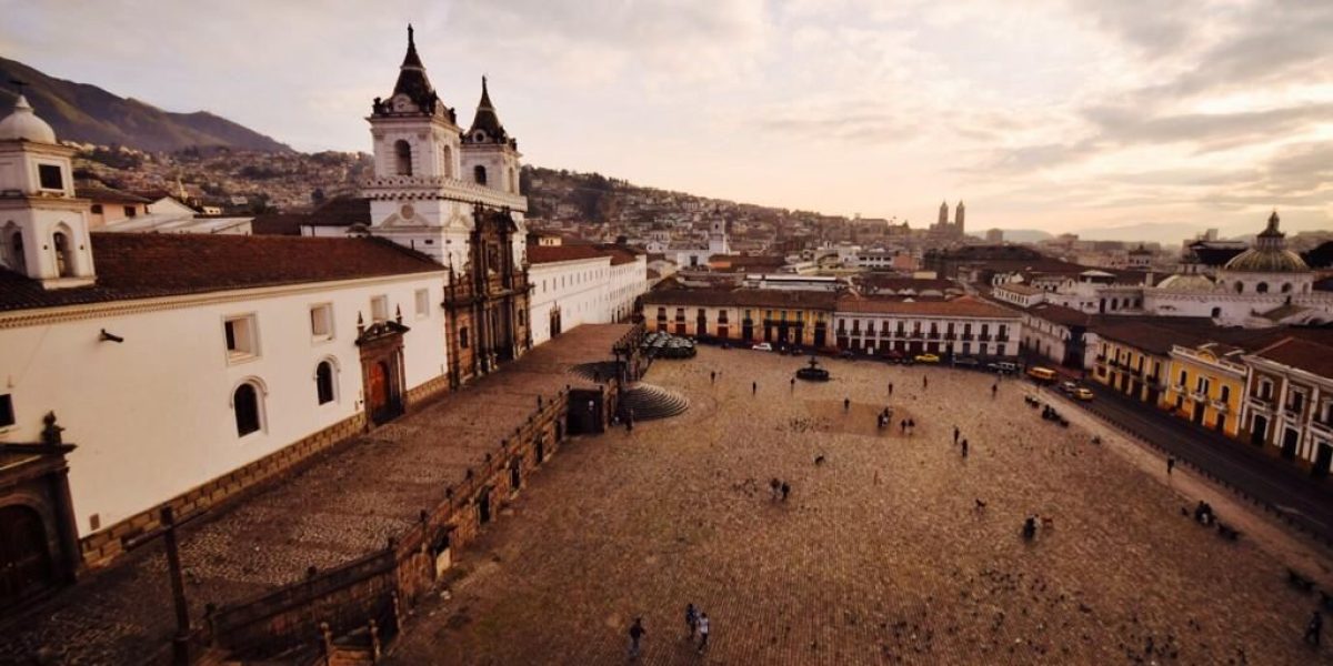 Quito Ecuador JLA insider TP