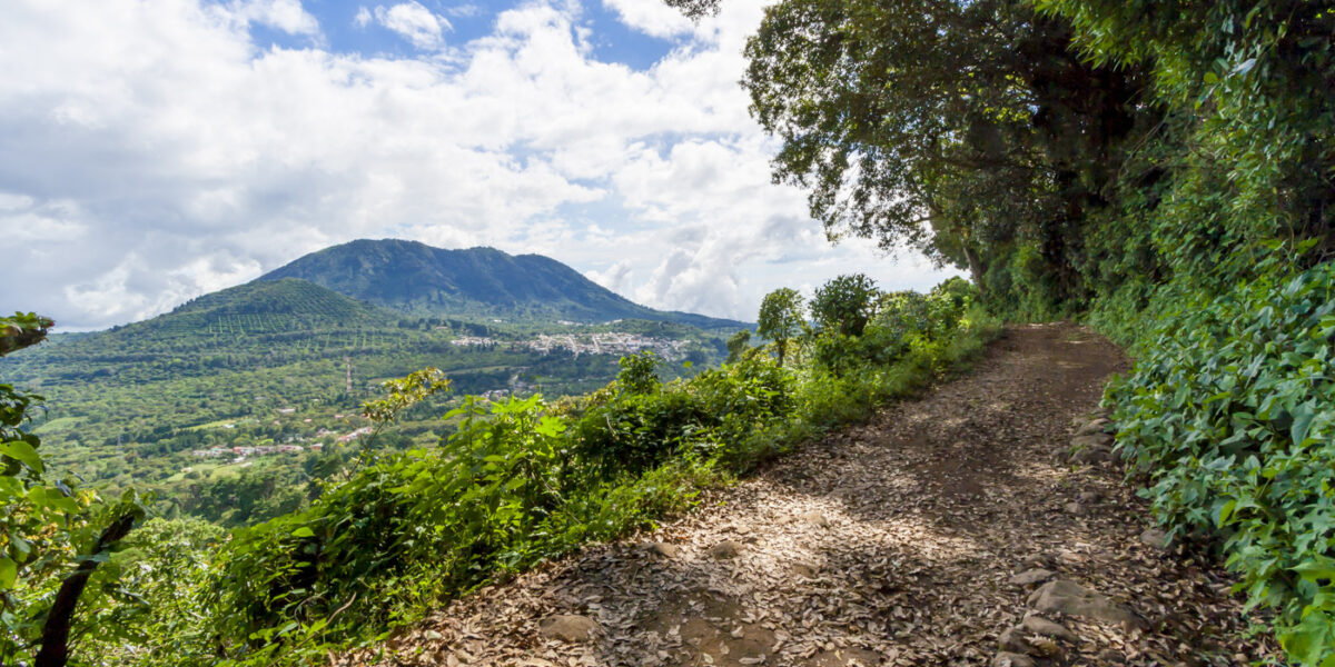 SAL_ElSalvador_GulfOfFonsecaAndEasternSalvador_Shutterstock_FreeWithCredit