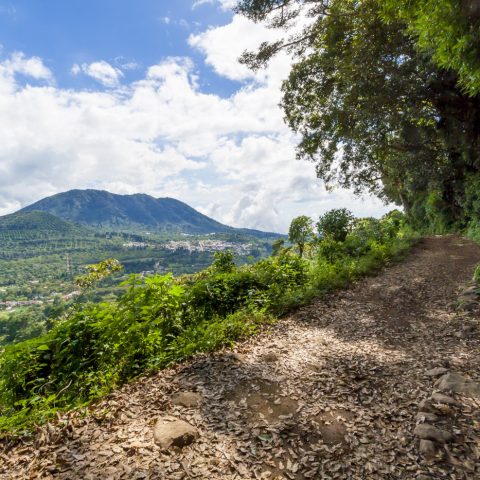 SAL_ElSalvador_GulfOfFonsecaAndEasternSalvador_Shutterstock_FreeWithCredit