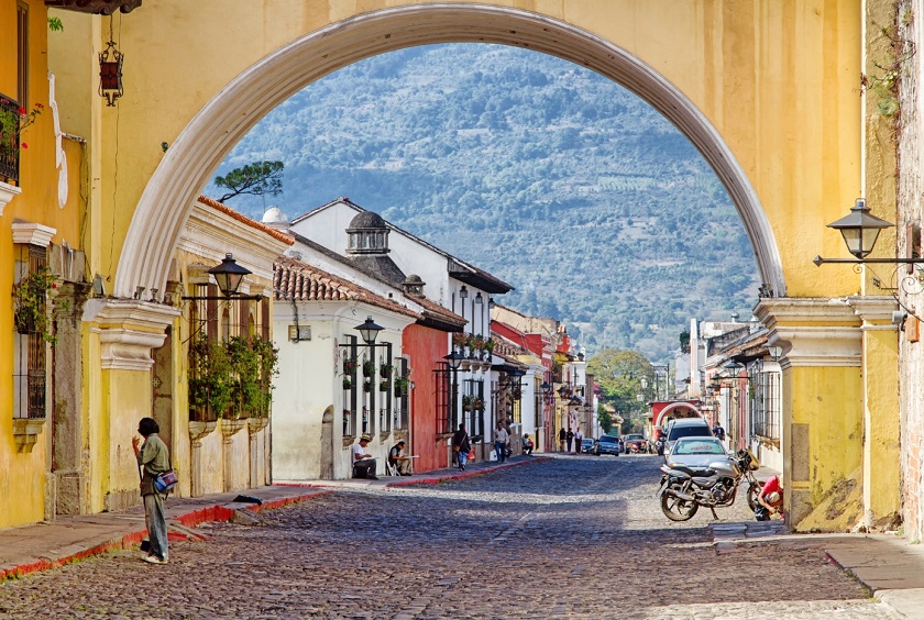 Guatemala_Antiguahighlands_Antigua_ShutterStock-17