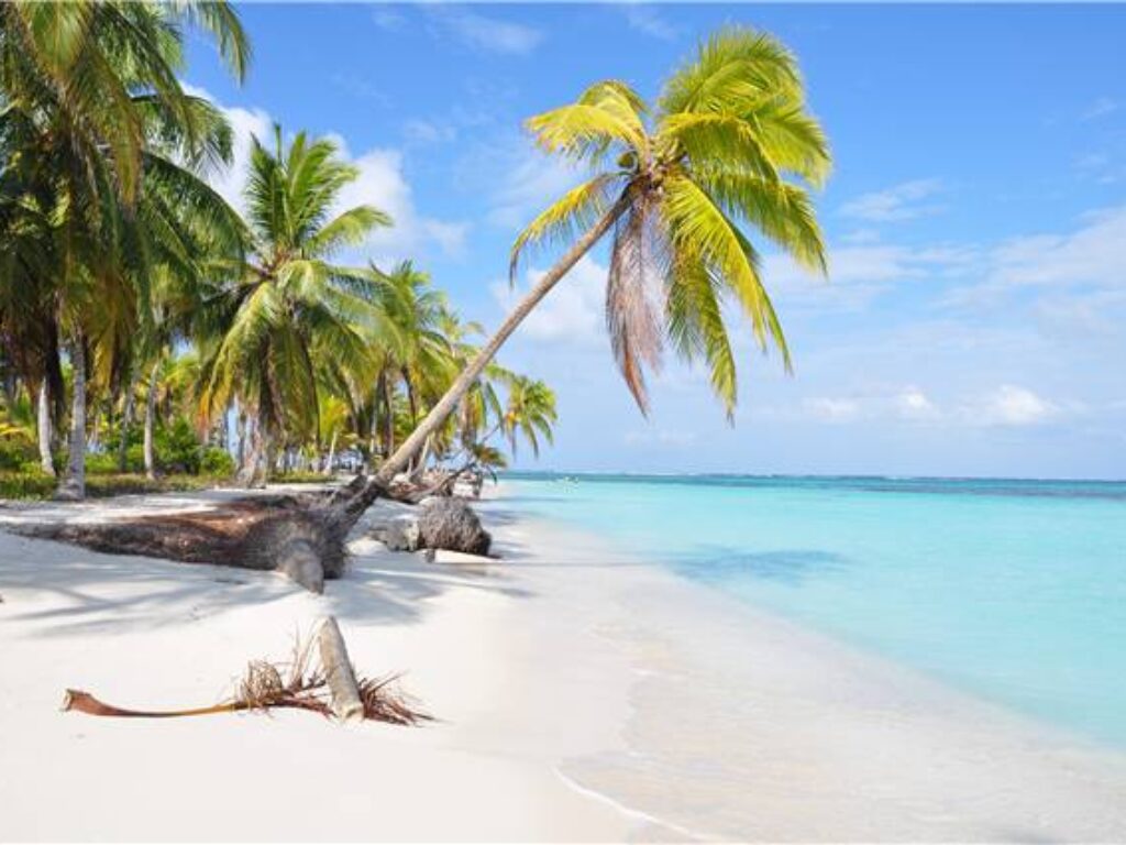PAN_SanBlasIslands_shutterstock142880422_freewithcreditPAN_SanBlasIslands_shutterstock142880422_freewithcredit