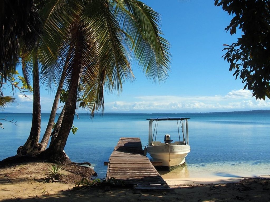 Panama_BocasdelToroCaribbean_BocasdelToro_ShutterStock-3