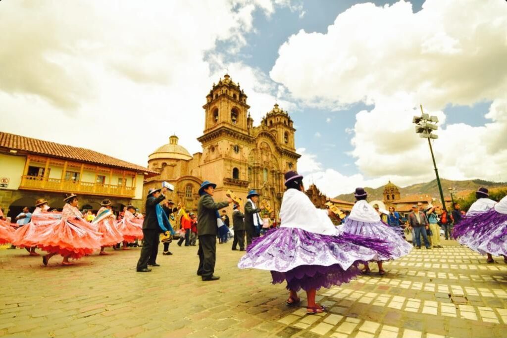 Cusco Dancing – Peru – JLA Insider – TP