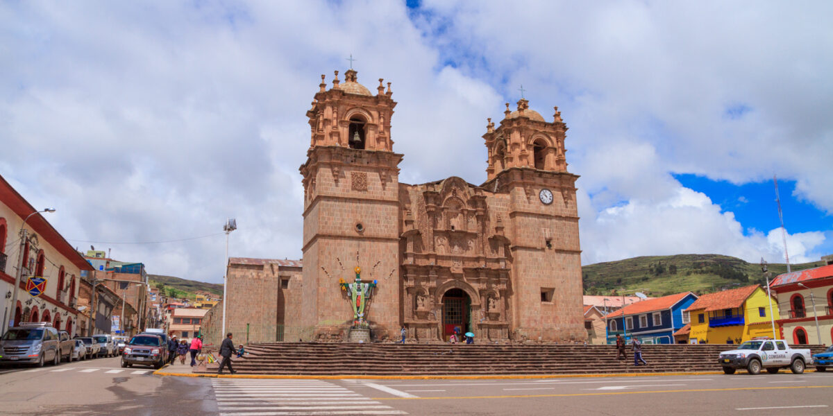 PER_Puno_shutterstock_127778669