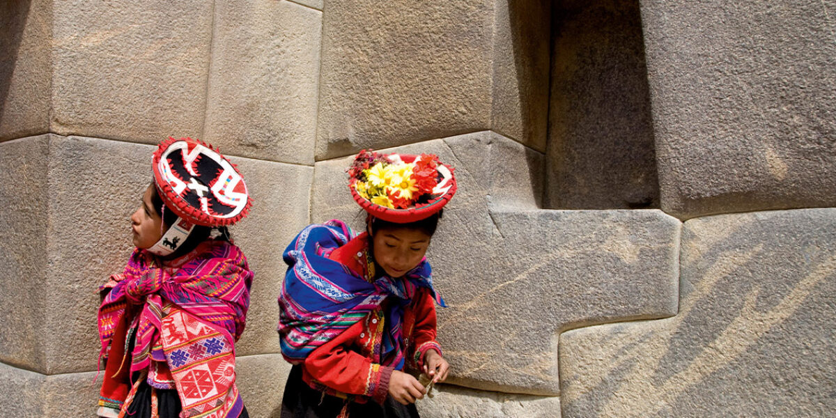 Peruvian girls in Sacred Valley